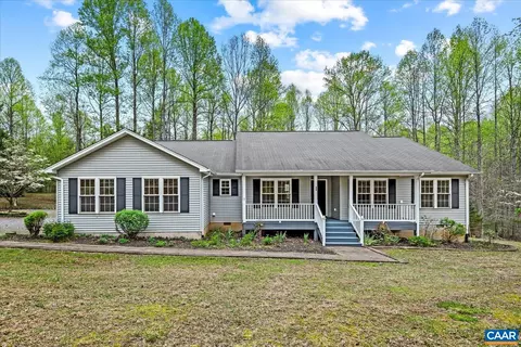 94 Anvil Ct #B, Madison, VA 22727