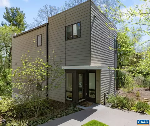 1130 E High St #H, Charlottesville, VA 22902 photo 2
