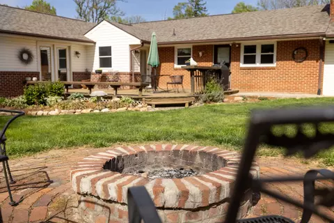 3018 Hampton Dr, Waynesboro, VA 22980 photo 44