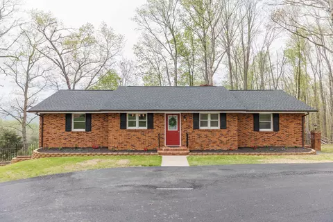 141 Reid Rd, Lexington, VA 24450