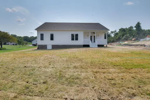 103 Fall Ridge Dr, Stuarts Draft, VA 24477 photo 4