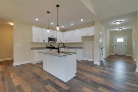 103 Fall Ridge Dr, Stuarts Draft, VA 24477 photo 12