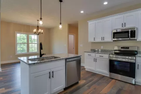 103 Fall Ridge Dr, Stuarts Draft, VA 24477 photo 11