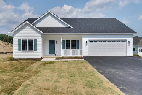 103 Fall Ridge Dr, Stuarts Draft, VA 24477