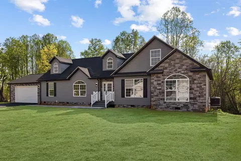 77 Kennedy Ridge Ct, Stuarts Draft, VA 24477