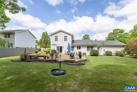 246 Flint Mountain Dr, Stuarts Draft, VA 24477 photo 2