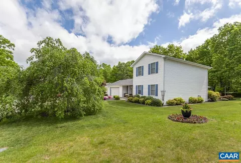 246 Flint Mountain Dr, Stuarts Draft, VA 24477 photo 3