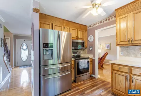 246 Flint Mountain Dr, Stuarts Draft, VA 24477 photo 13