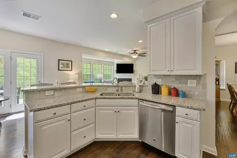 1252 Delphi Ln, Charlottesville, VA 22911 photo 14