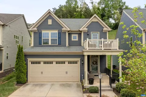 1252 Delphi Ln, Charlottesville, VA 22911