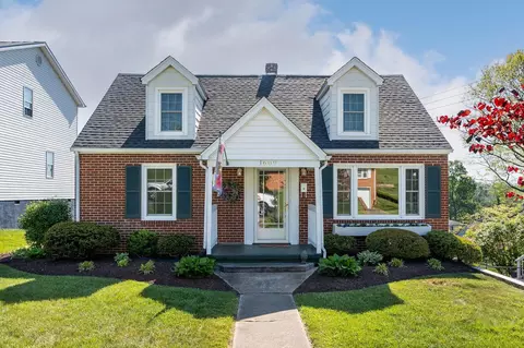 1609 Terrace St, Staunton, VA 24401