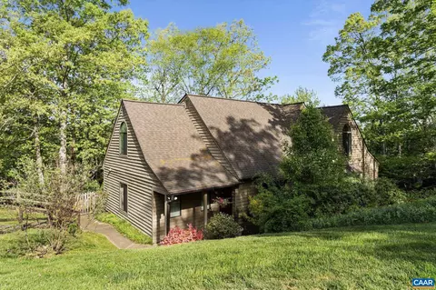 1306 Creekside Dr, Charlottesville, VA 22902