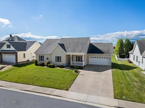 20 Old Oak Dr, Stuarts Draft, VA 24477 photo 38
