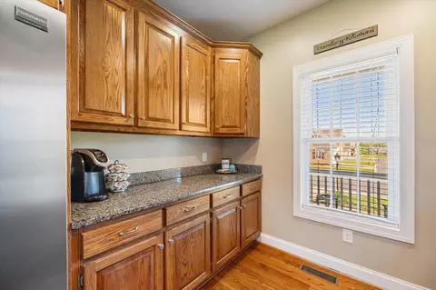 20 Old Oak Dr, Stuarts Draft, VA 24477 photo 5