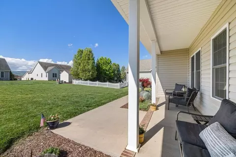 20 Old Oak Dr, Stuarts Draft, VA 24477 photo 46