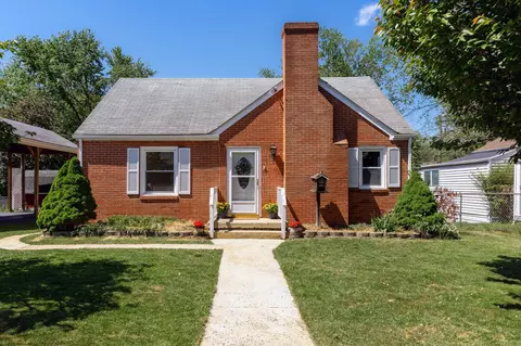 209 James Ave, Waynesboro, VA 22980