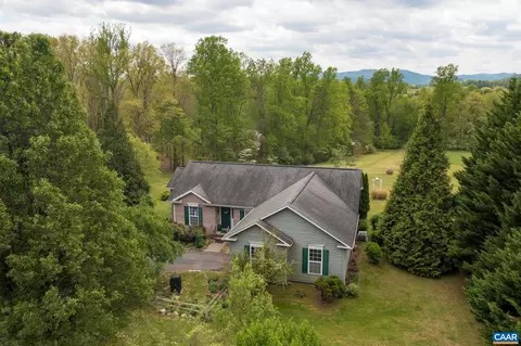288 Bland Wade Ln, Afton, VA 22920