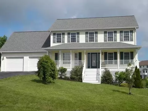 94 Kensington Dr, Fishersville, VA 22939