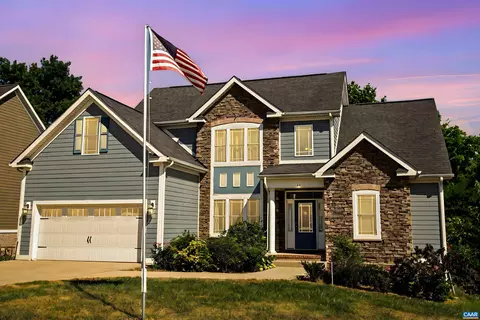 40 S Windsong Ct S, Fishersville, VA 22939