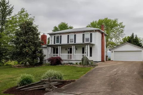 105 Williams Ave, Shenandoah, VA 22849