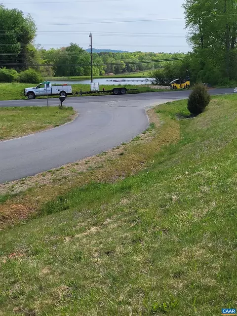 barrington ln, Stanardsville, VA 22973