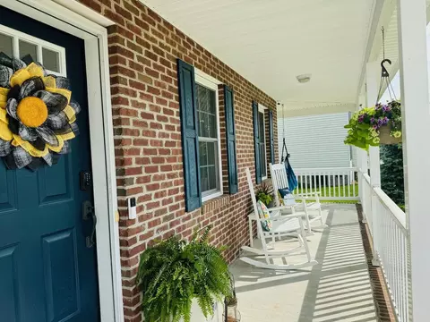 211 Rustic Ave, Broadway, VA 22815 photo 4