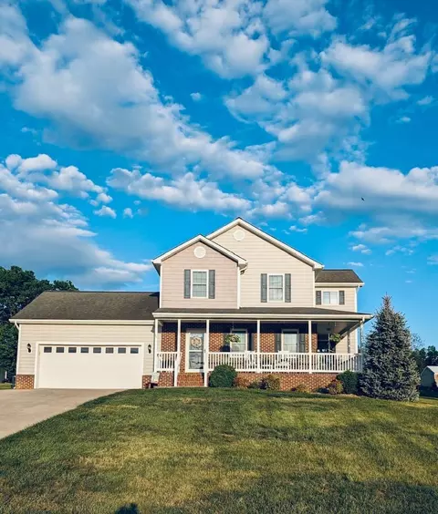 211 Rustic Ave, Broadway, VA 22815 photo 3