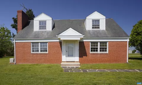202 Carter St, Dillwyn, VA 23936