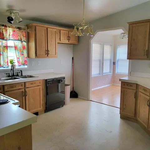 243 Dodge St, Stuarts Draft, VA 24477 photo 13