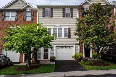 2930 Crystal Spring Ln, Harrisonburg, VA 22801