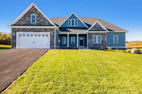 444 Peterson Ln, Waynesboro, VA 22980