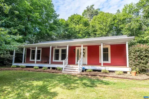 4 Adrian Ct, Palmyra, VA 22963