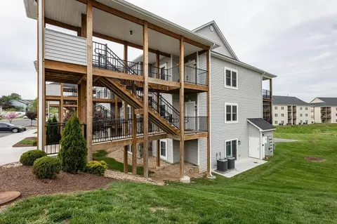 1270 Constitution Ct, Harrisonburg, VA 22802