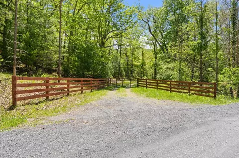 715 Davis Run, VA 24458 photo 9