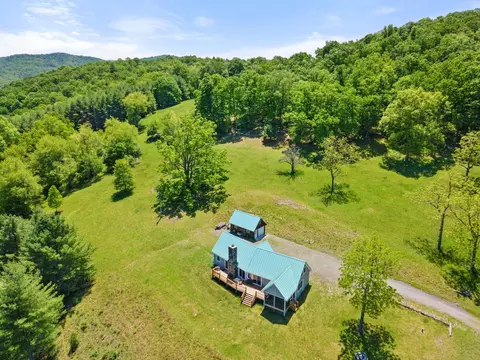 715 Davis Run, VA 24458 photo 15