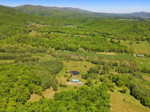 715 Davis Run, VA 24458 photo 5
