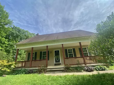 69 Kaolin Spring Ln, Greenville, VA 24440