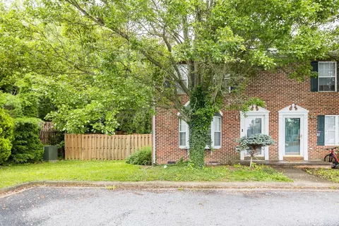 2333 Breckenridge Ct, Harrisonburg, VA 22801