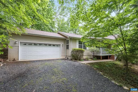 78 Bridlewood Dr, Palmyra, VA 22963