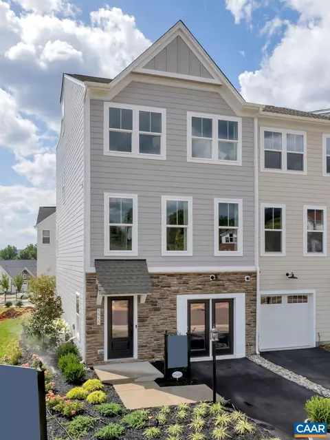 4847 Mercer St, Crozet, VA 22932