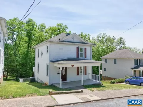 811 Burwell Ave, Staunton, VA 24401