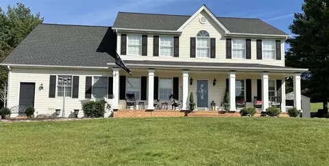 148 Bon Lea Dr, Staunton, VA 24401