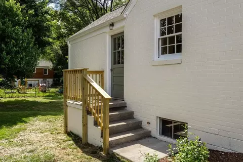 116 Valley Rd, Waynesboro, VA 22980 photo 12