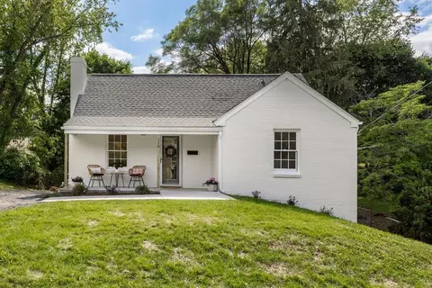 116 Valley Rd, Waynesboro, VA 22980