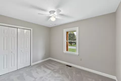 204 Cambridge Dr, Stuarts Draft, VA 24477 photo 29