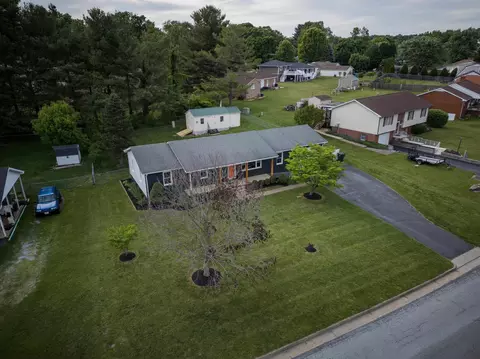204 Cambridge Dr, Stuarts Draft, VA 24477 photo 43