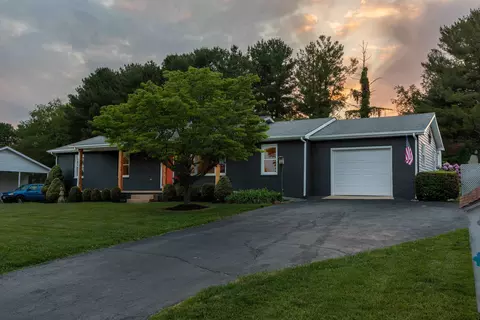 204 Cambridge Dr, Stuarts Draft, VA 24477 photo 39