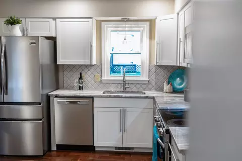 204 Cambridge Dr, Stuarts Draft, VA 24477 photo 9