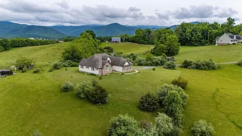 115 Fairfield Estates Dr, Raphine, VA 24472 photo 68