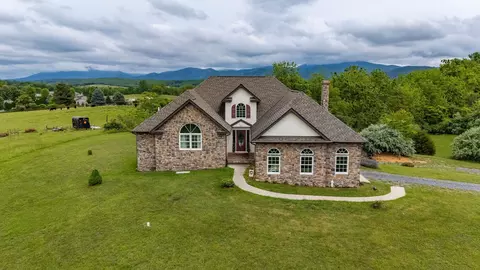 115 Fairfield Estates Dr, Raphine, VA 24472 photo 2